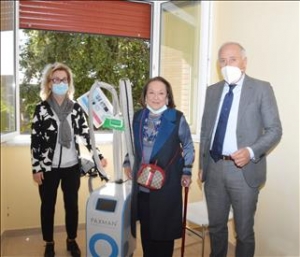 IOM Vallesina dona un nuovo casco refrigerante per cure oncologiche all’ospedale di Jesi