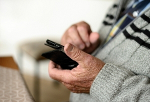 Nasce il progetto “Ancona assistenza” per contrastare la solitudine degli anziani
