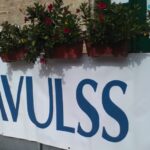 Uno striscione appeso con la scritta Avulss