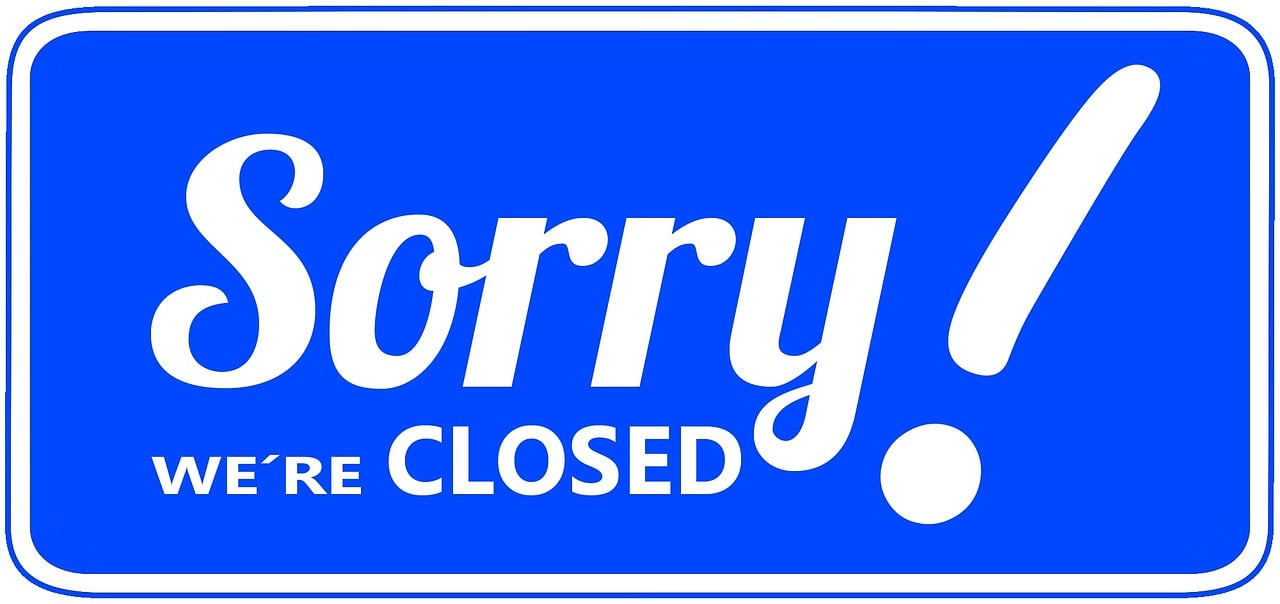 banner grafico con la scritta Sorry we are closed!