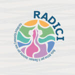 banner grafico rettangolare con al centro il logo di Radici