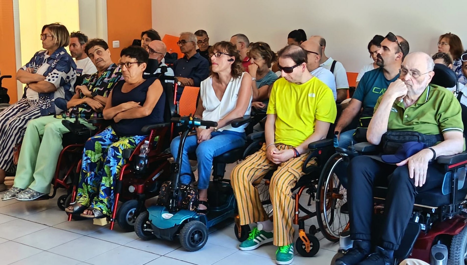 Persone in una sala riunioni