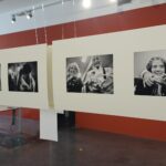 Fotografie esposte in un pannello