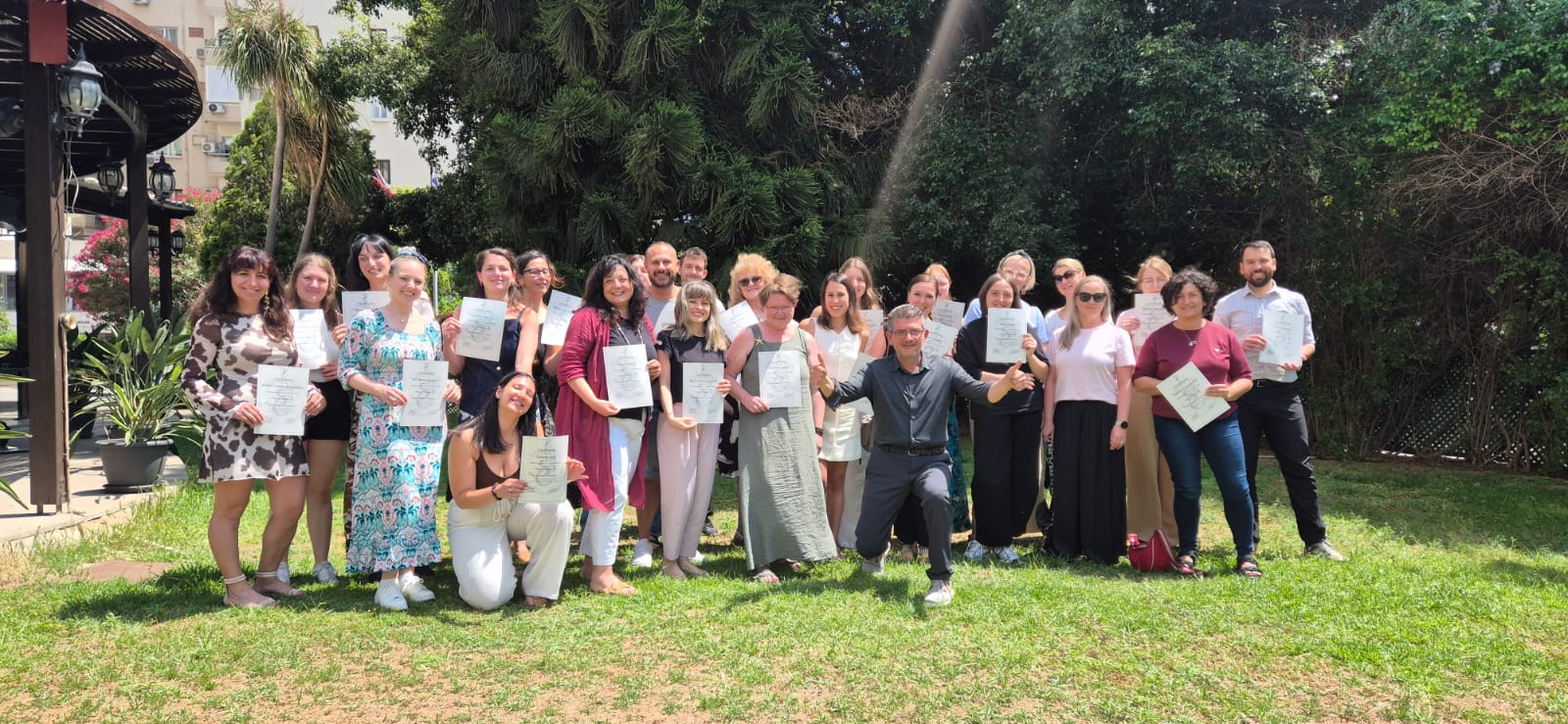 Goto di gruppo con tante persone